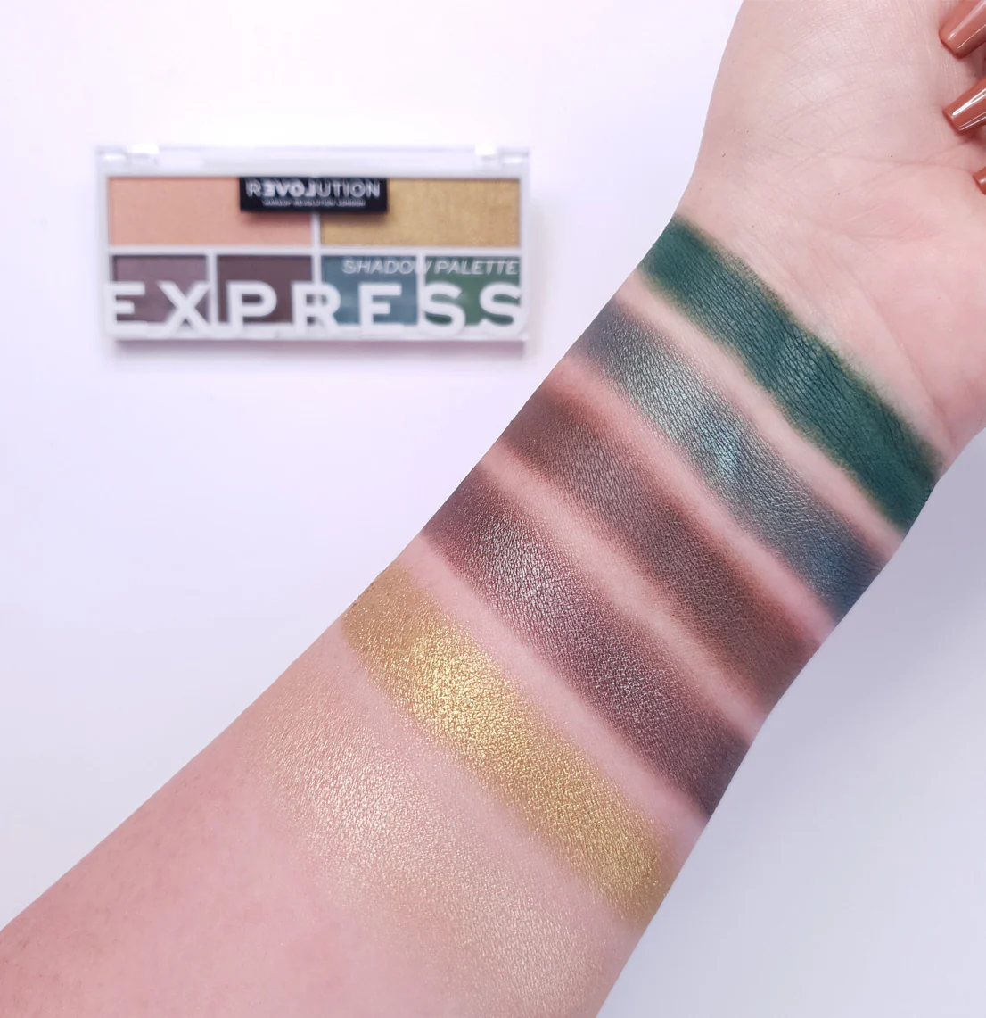 RELOVE COLOUR PLAY EXPRESS SHADOW PALETTE - Image 4
