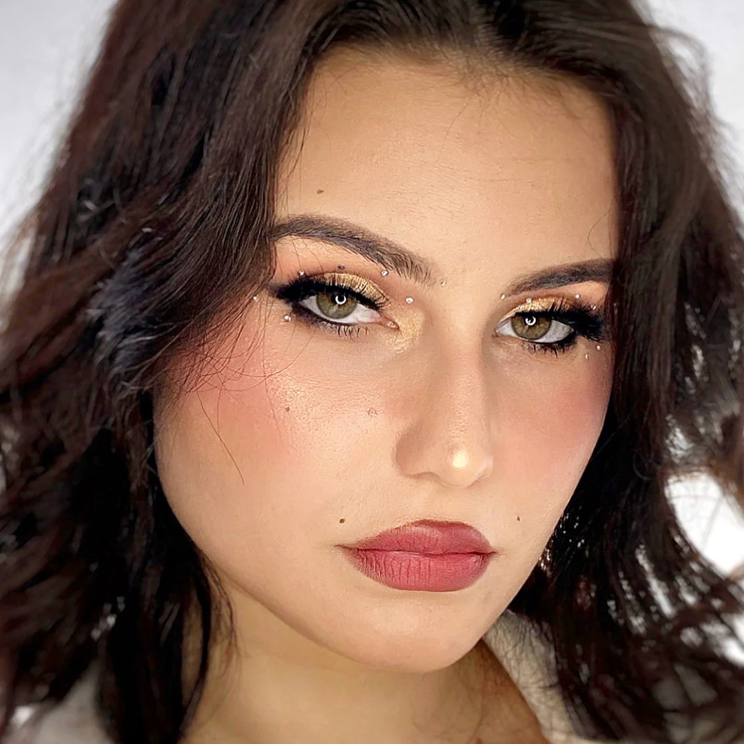 RELOVE SUPER SERUM FOUNDATION F4 - Image 3